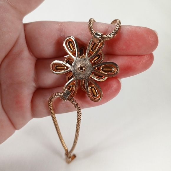 Vintage Gold Tone Bracelet With Purple Glass Flower Unsigned 7.5" - Picture 9 of 11